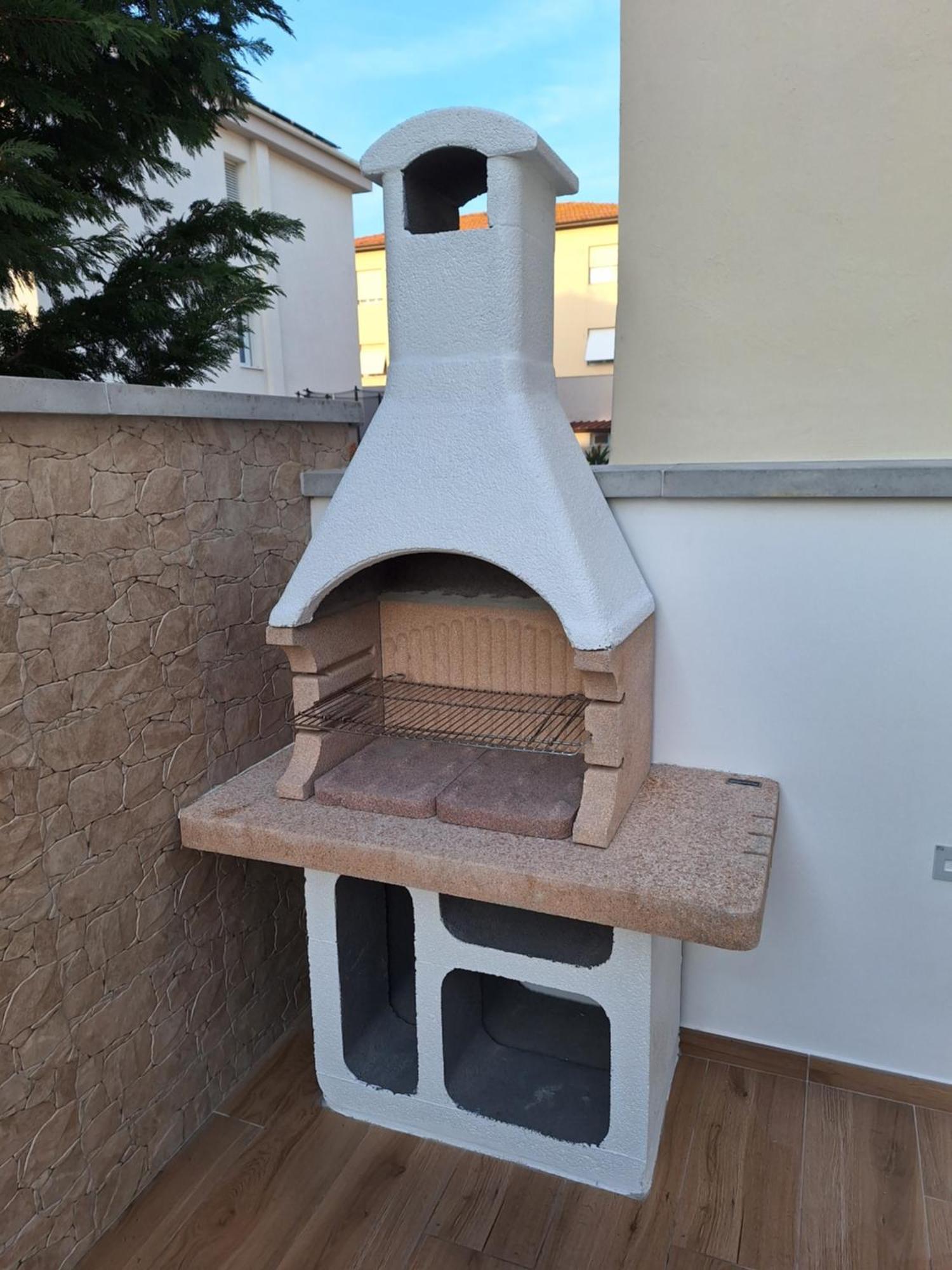 Dd House Family Holiday Apartment Cecina  Exterior photo